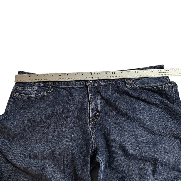 Levi Strauss & Co. Mid Rise Straight Leg Jeans Dark Wash‎ Denim 16M - Picture 13 of 16